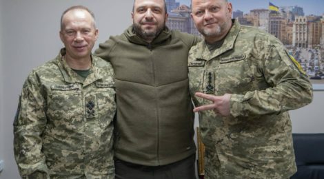 Умєров та Залужний відвідали Сирського та обговорили план дій та оцінили потенційні загрози