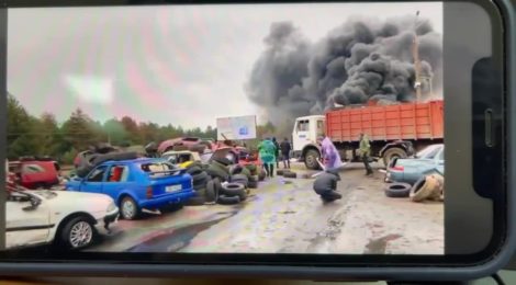 В Енергодар намагається зайти ворожа техніка. Триває бій на блокпосту