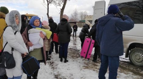 Із Сум виїхала друга евакуаційна колона