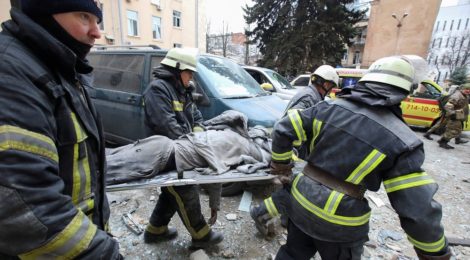 Російський літак скинув бомби на військове містечко у Харкові. Четверо загинули